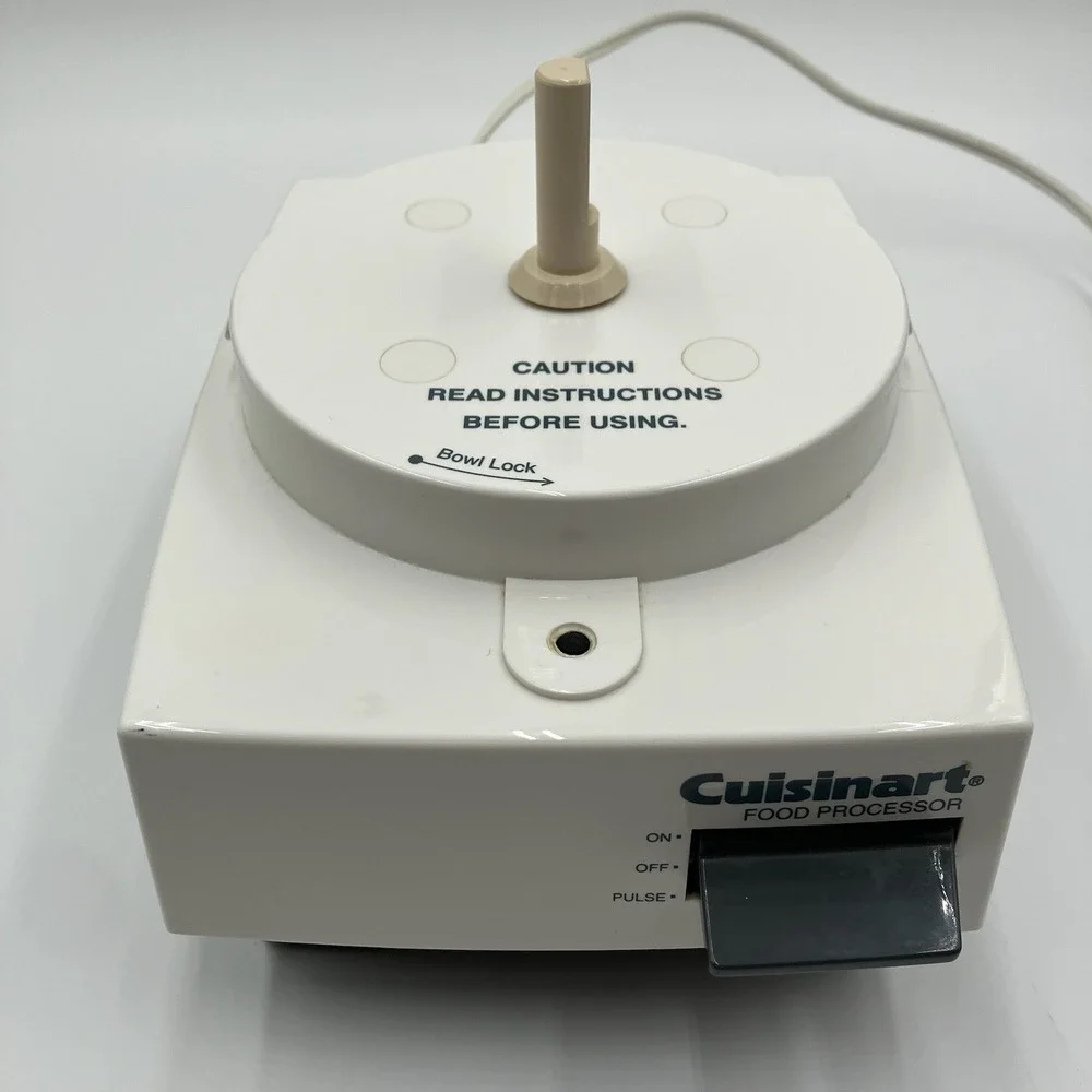 Vtg Cuisinart DLC-10 Food Processor White Classic Chopper with Blade and Pusher